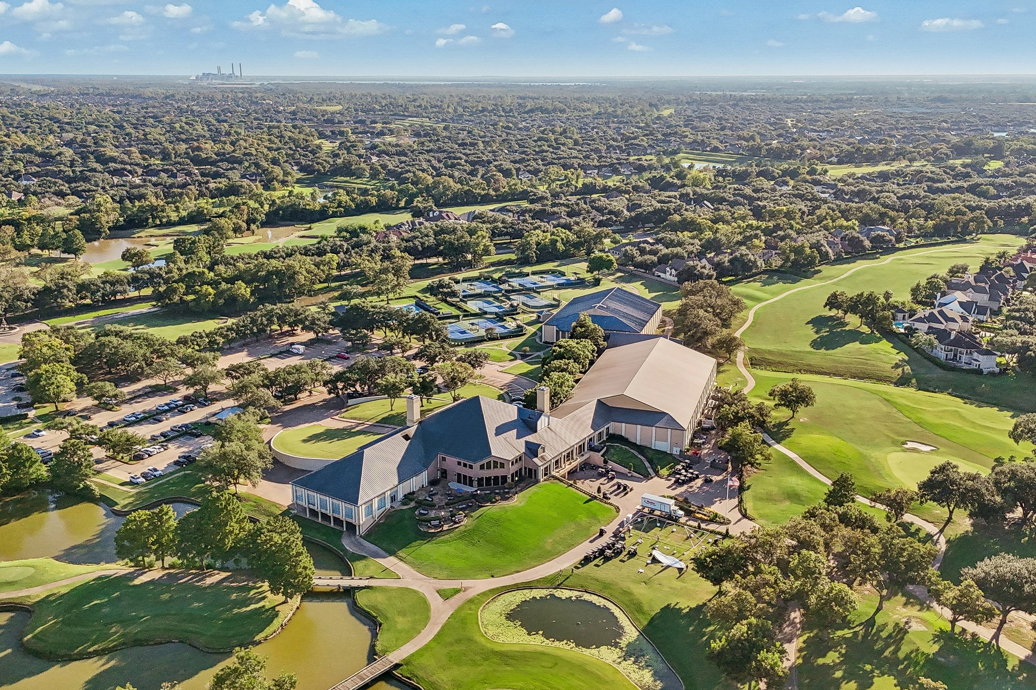 Farrell Ridge Dr-1210-901.jpg