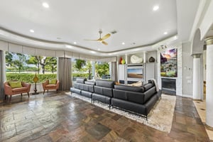 Farrell Ridge Dr-S1210-013.jpg