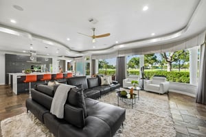 Farrell Ridge Dr-S1210-018.jpg
