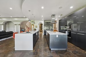 Farrell Ridge Dr-S1210-023.jpg