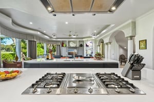 Farrell Ridge Dr-S1210-029.jpg