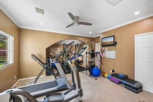 Farrell Ridge Dr-S1210-053.jpg