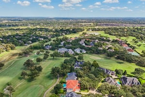 Farrell Ridge Dr-S1210-074.jpg