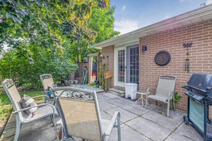 Patio & Outdoor Barbeque Area