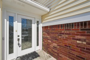 Greyhound Cir-S1202-004.jpg