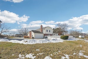 Greyhound Cir-S1402-002.jpg