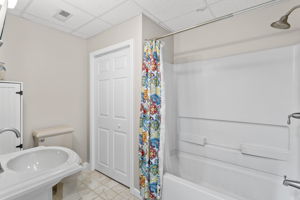  Photo 45