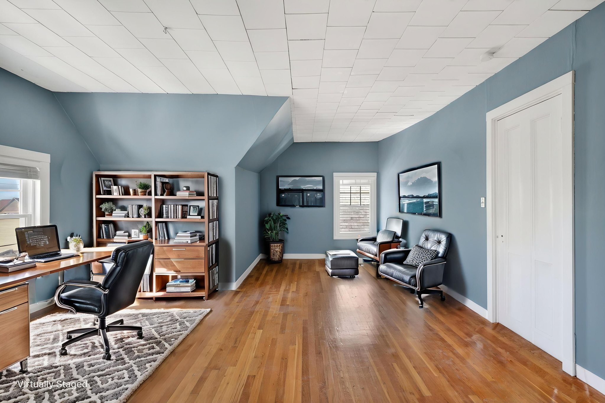 SHA00499v2 virtually staged.jpeg