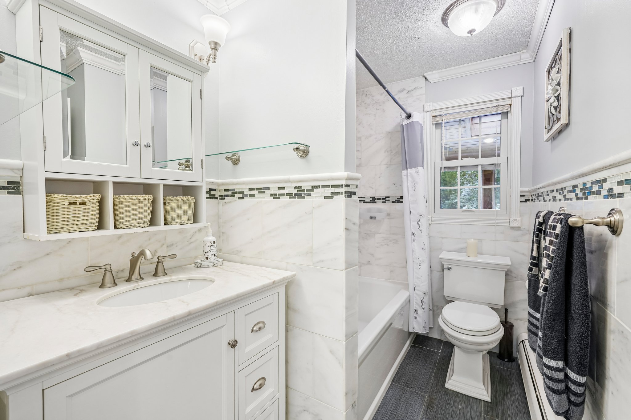 Hillcrest Rd-S1809-028.jpg