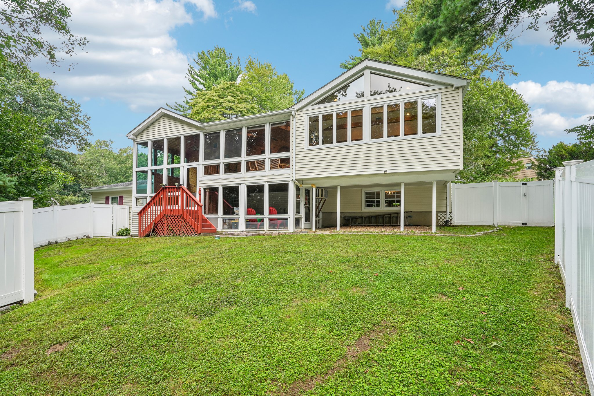 Hillcrest Rd-S1809-041.jpg