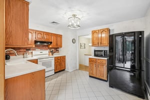 Hillcrest Rd-S1809-021.jpg