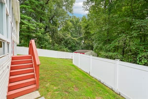 Hillcrest Rd-S1809-043.jpg