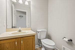  Photo 32