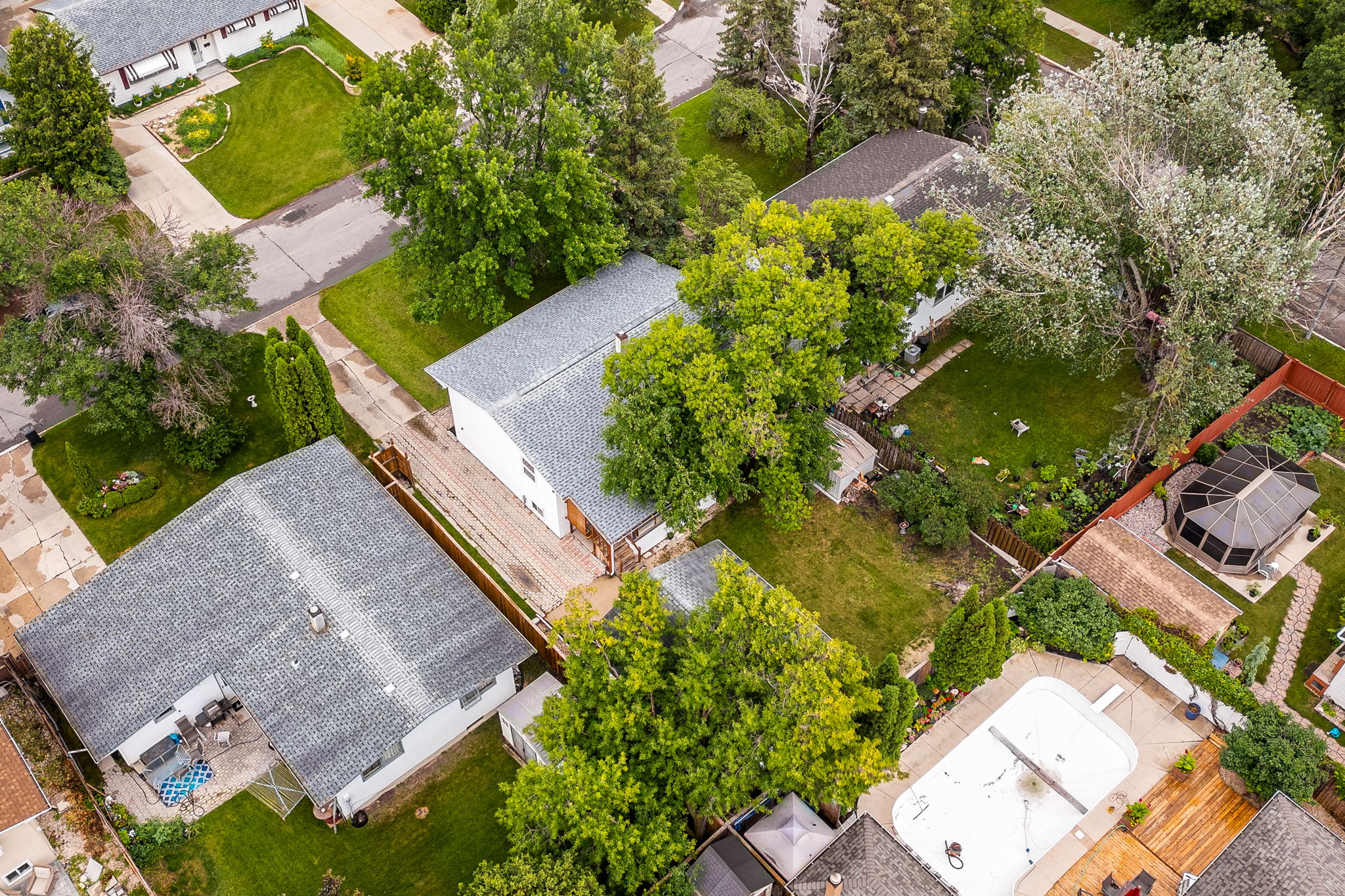 6 Keats Way - Exterior-7
