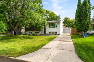 6 Keats Way - Exterior-1