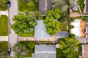 6 Keats Way - Exterior-6