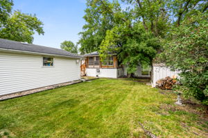 6 Keats Way - Exterior-14
