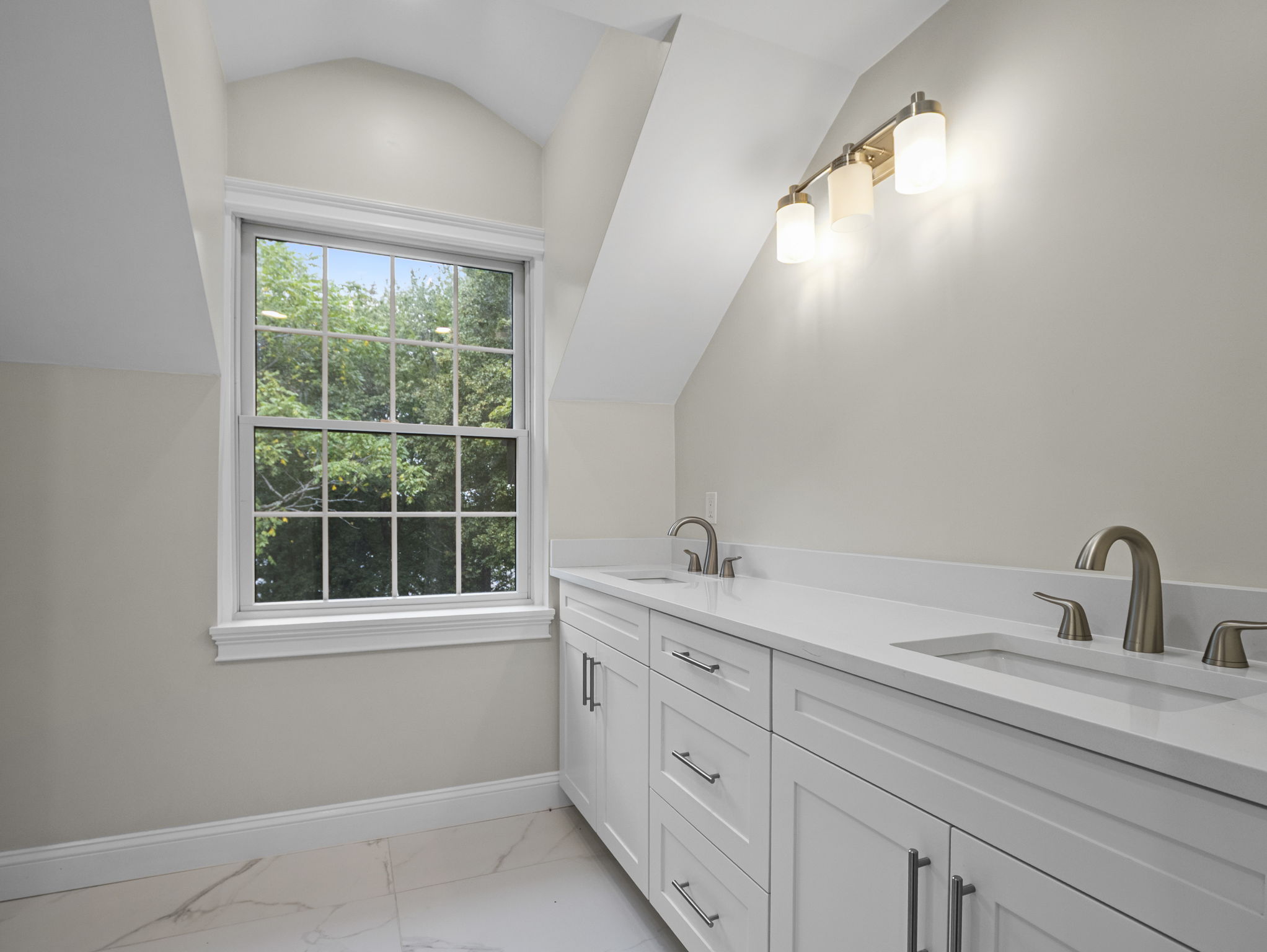 6 Lovis Ave Wakefield MA 45