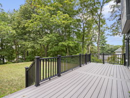 6 Lovis Ave Wakefield MA 57