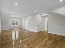 6 Lovis Ave Wakefield MA 48