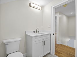 6 Lovis Ave Wakefield MA 38