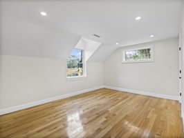 6 Lovis Ave Wakefield MA 33