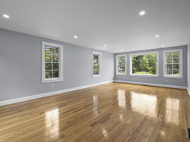 6 Lovis Ave Wakefield MA 24