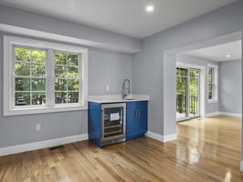 6 Lovis Ave Wakefield MA 21