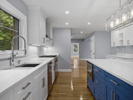 6 Lovis Ave Wakefield MA 9