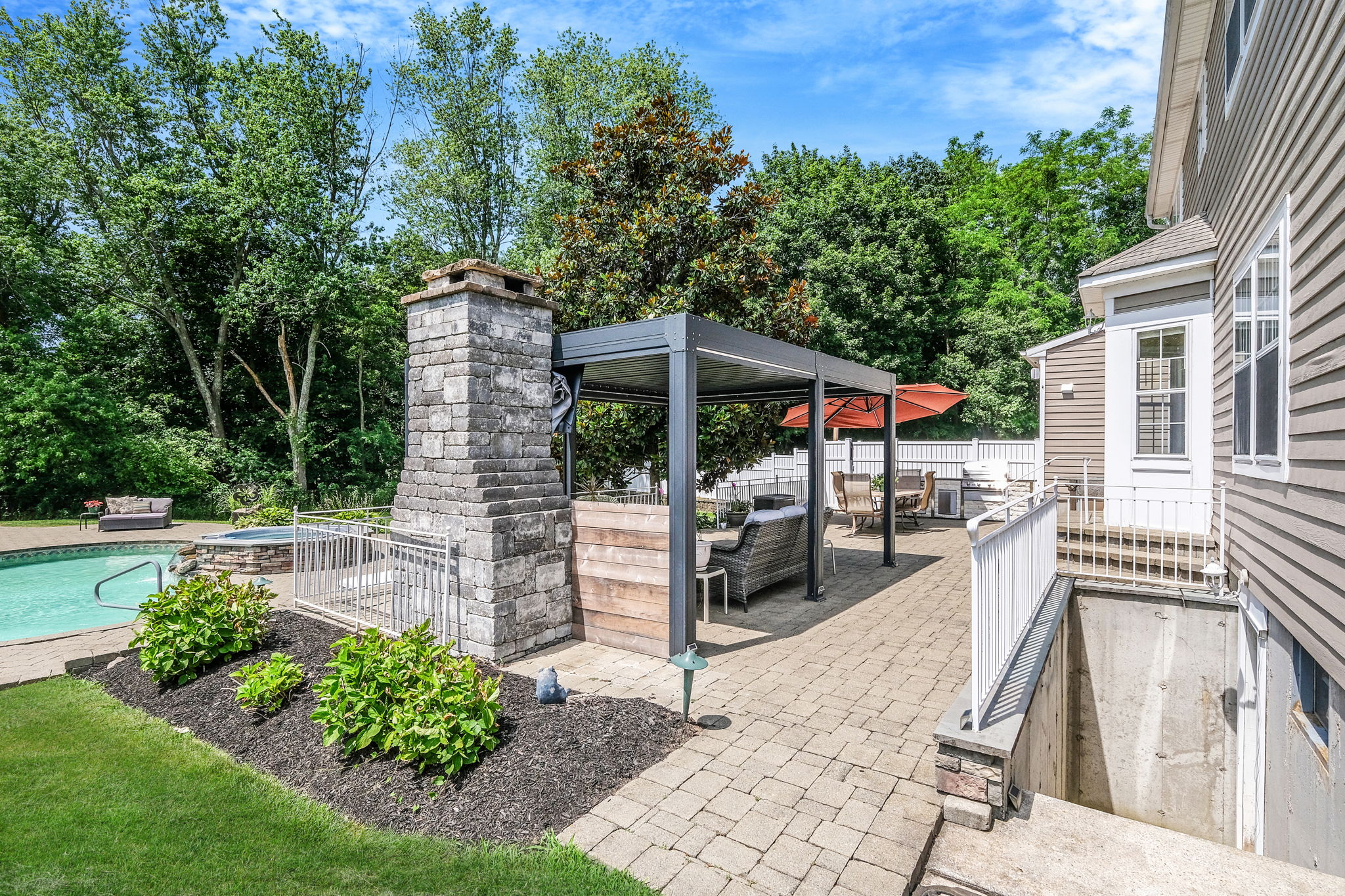 Paver Patio/Outdoor Living Room