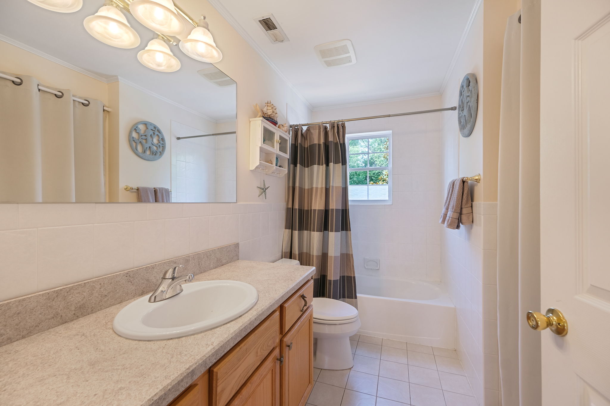 Main Bathroom