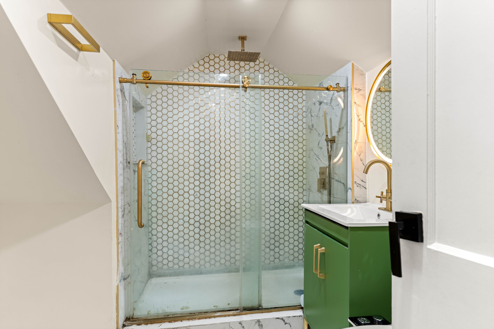 6 Palmer Ave, Plaistow, NH 03865, USA Photo 48