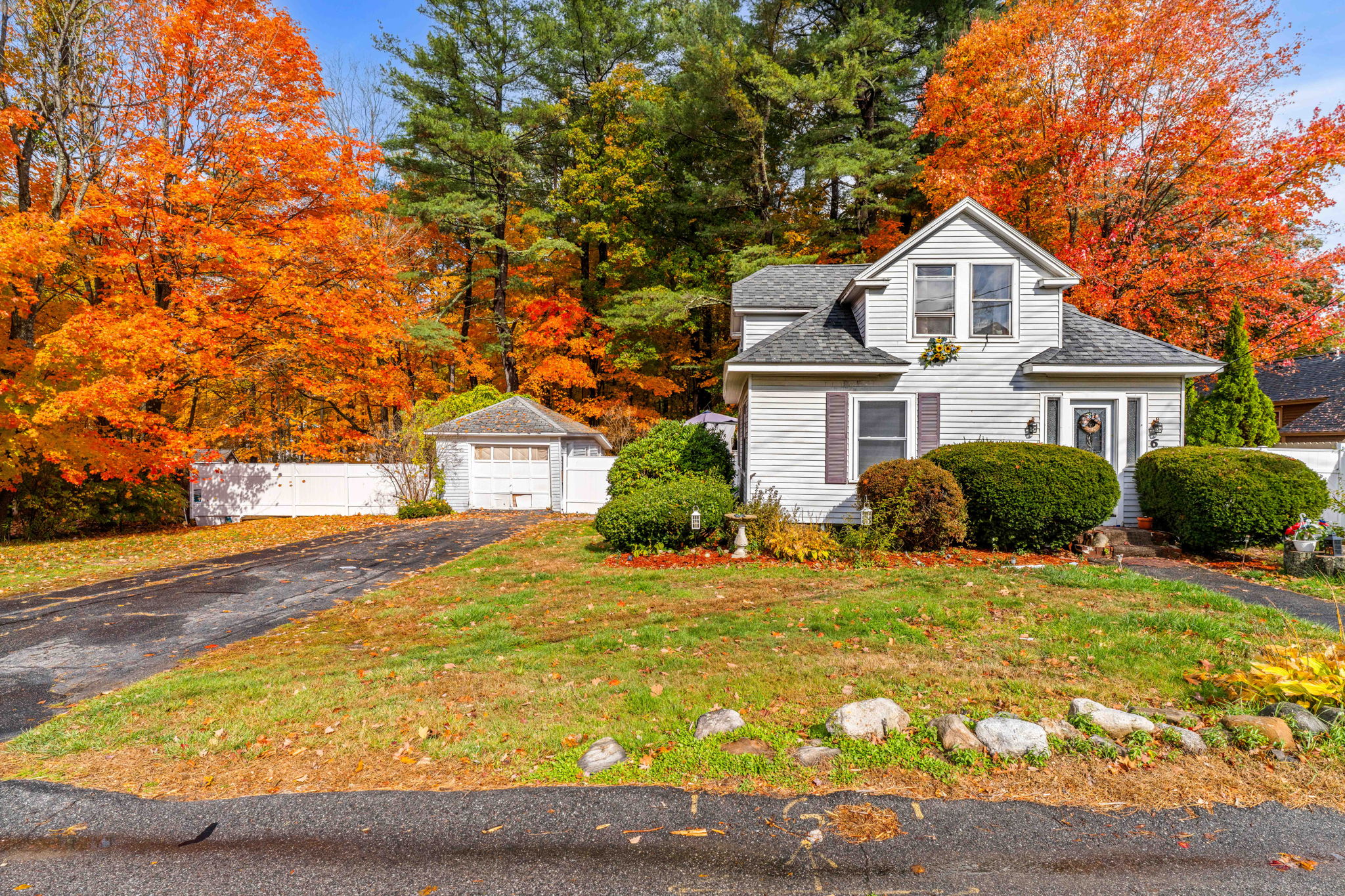 6 Palmer Ave, Plaistow, NH 03865, USA Photo 8