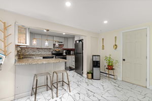 6 Palmer Ave, Plaistow, NH 03865, USA Photo 24