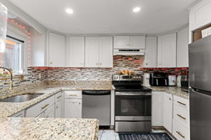 6 Palmer Ave, Plaistow, NH 03865, USA Photo 26