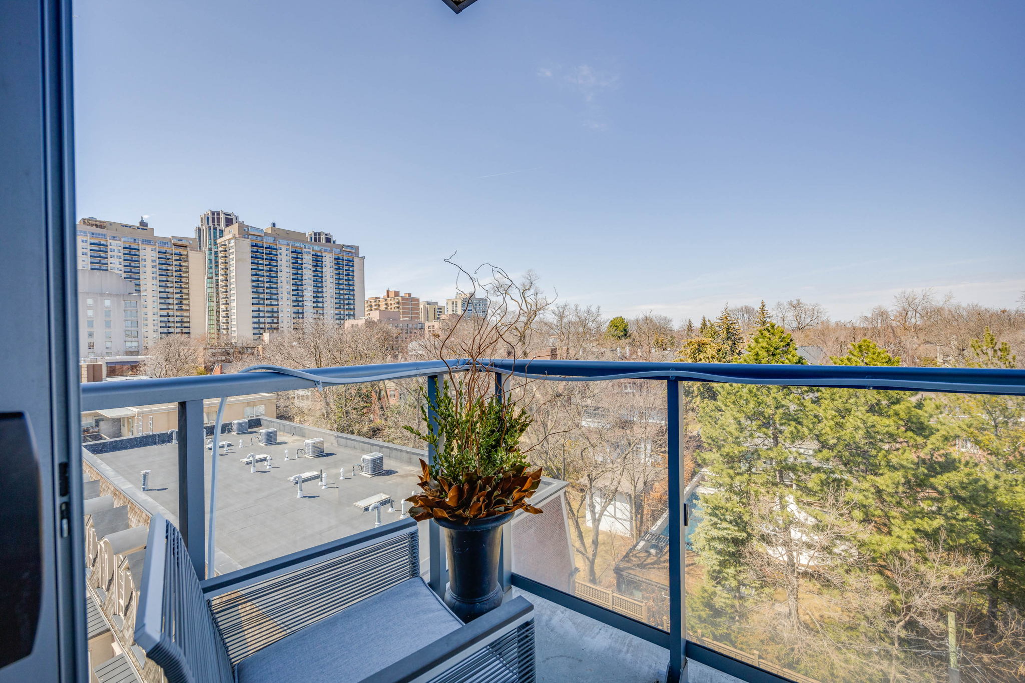 Toronto property showcase — delivered property photograph 38