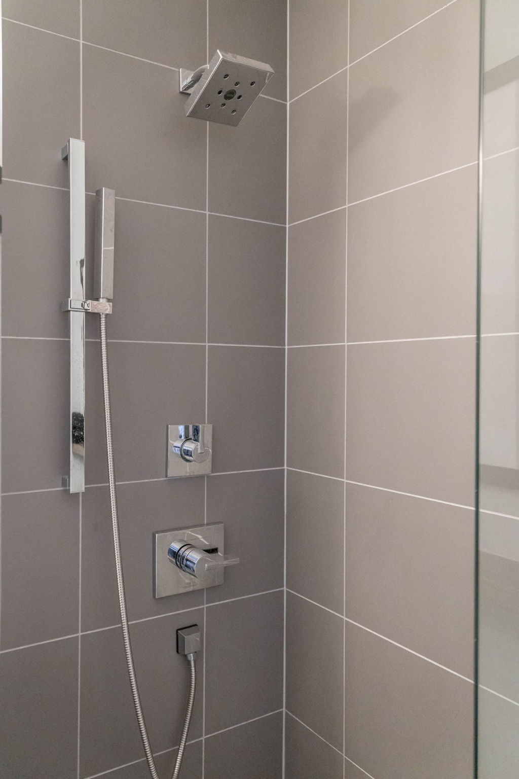 Toronto property showcase — delivered property photograph 25