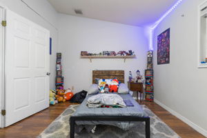  Photo 23