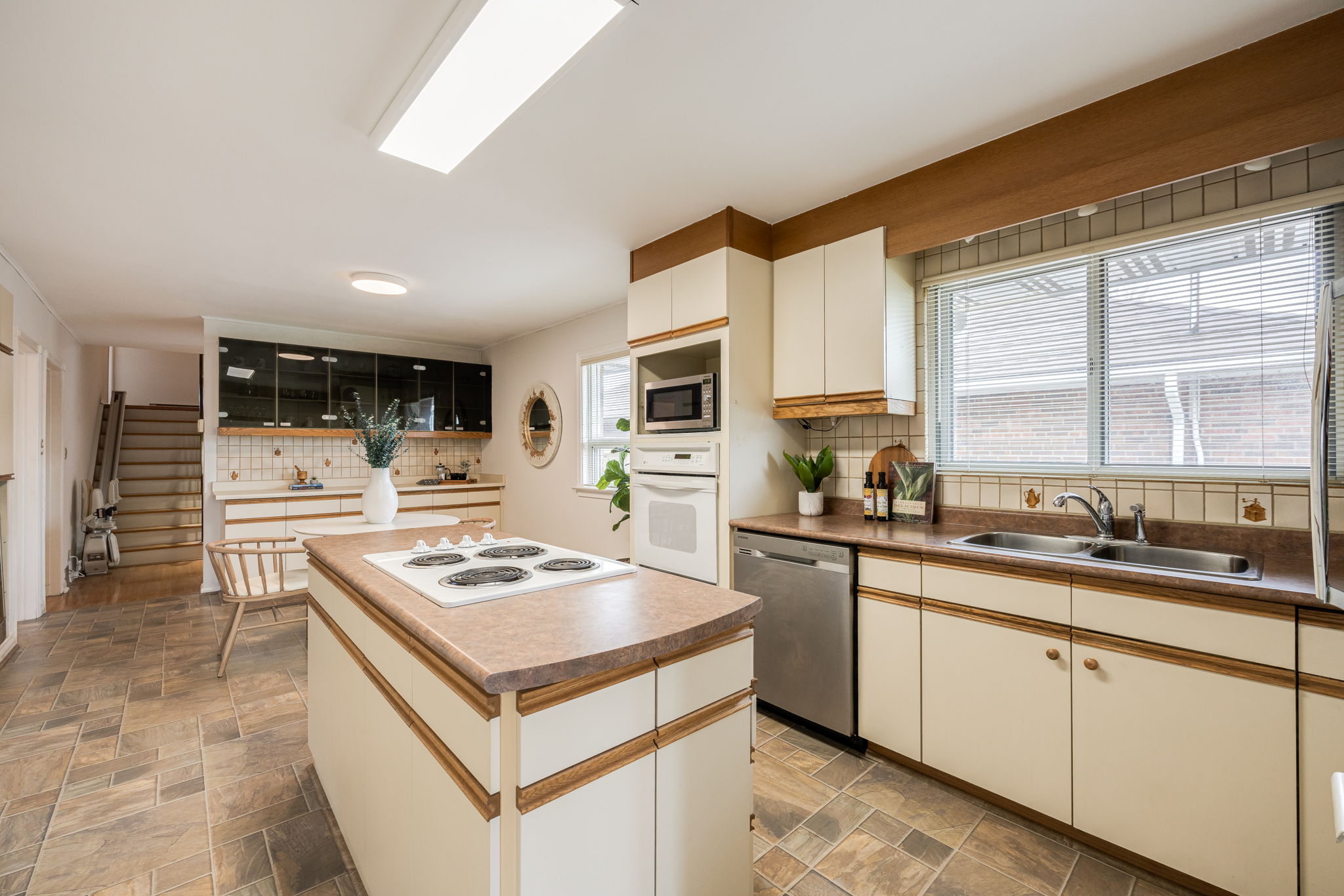 Toronto property showcase — delivered property photograph 10
