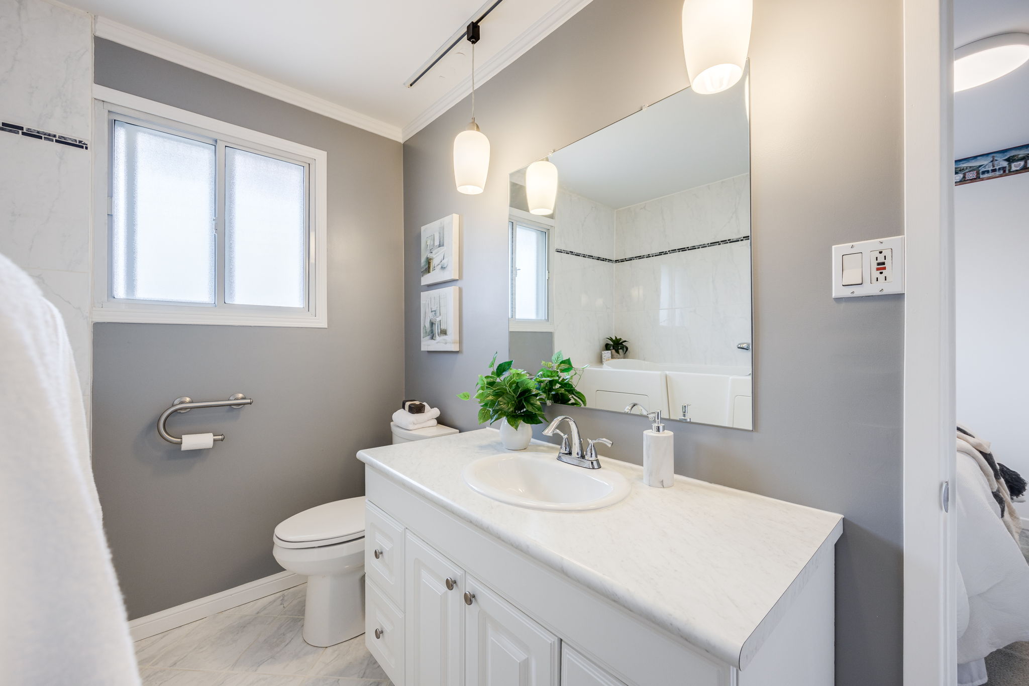 Toronto property showcase — delivered property photograph 25