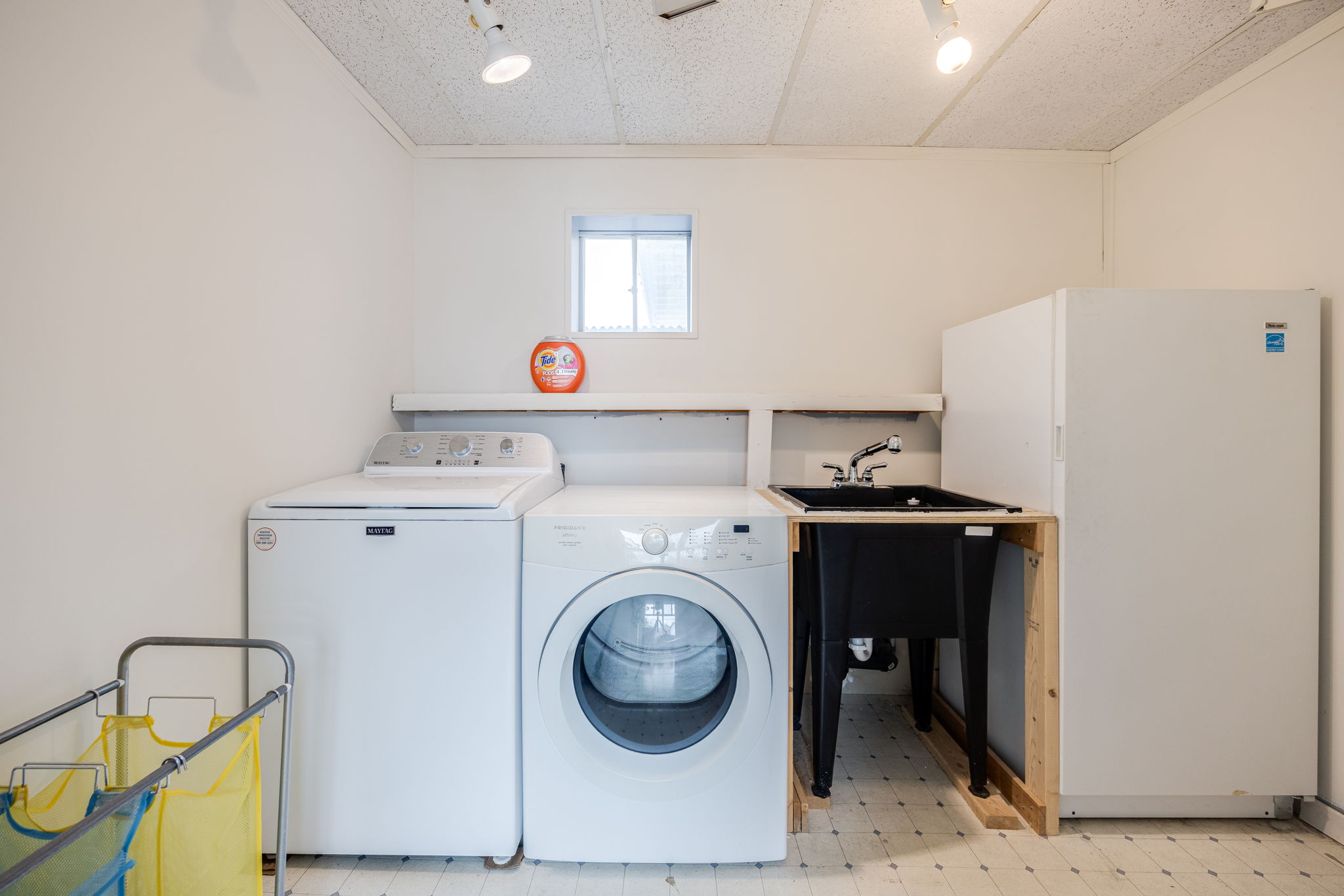 Toronto property showcase — delivered property photograph 33