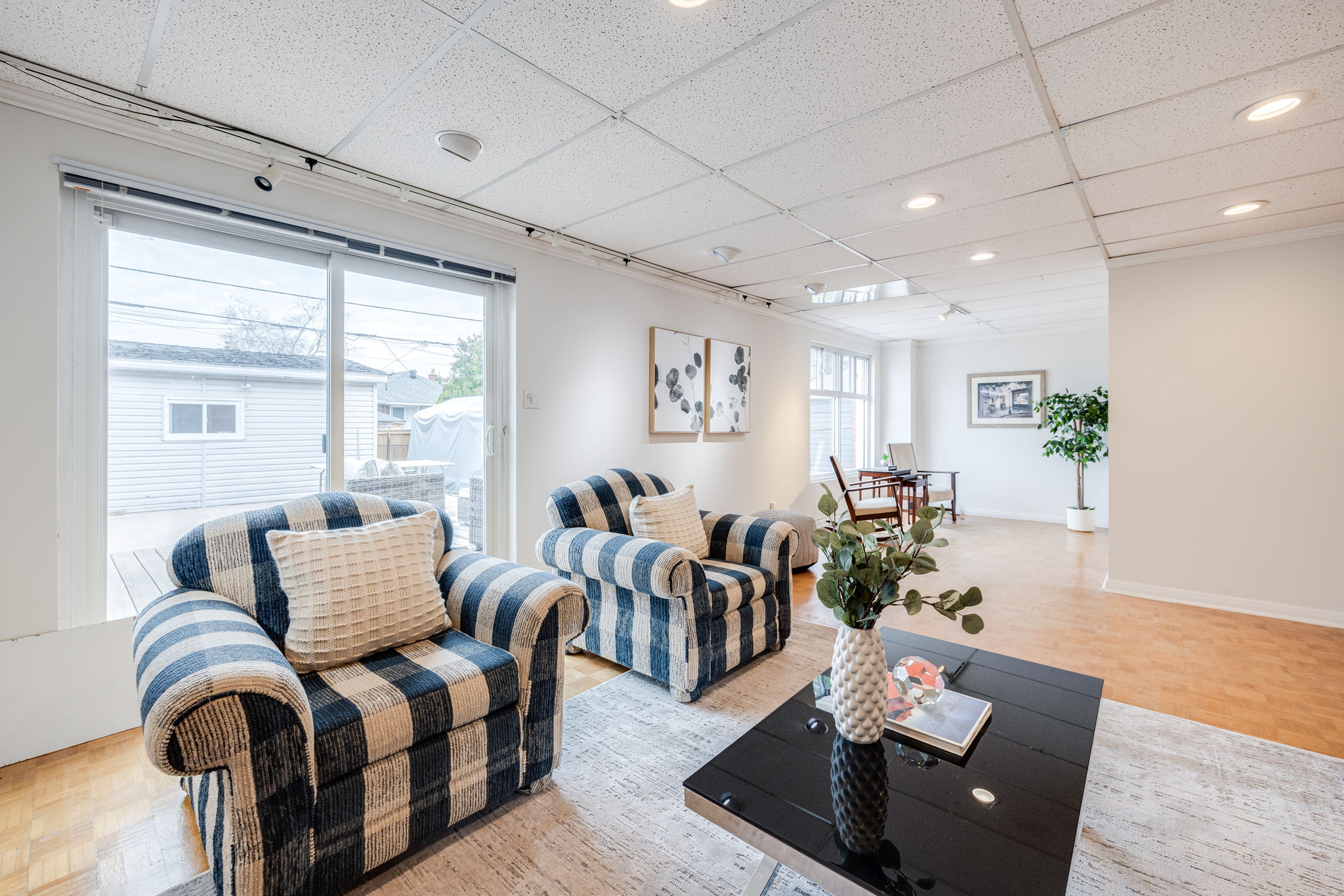 Toronto property showcase — delivered property photograph 34