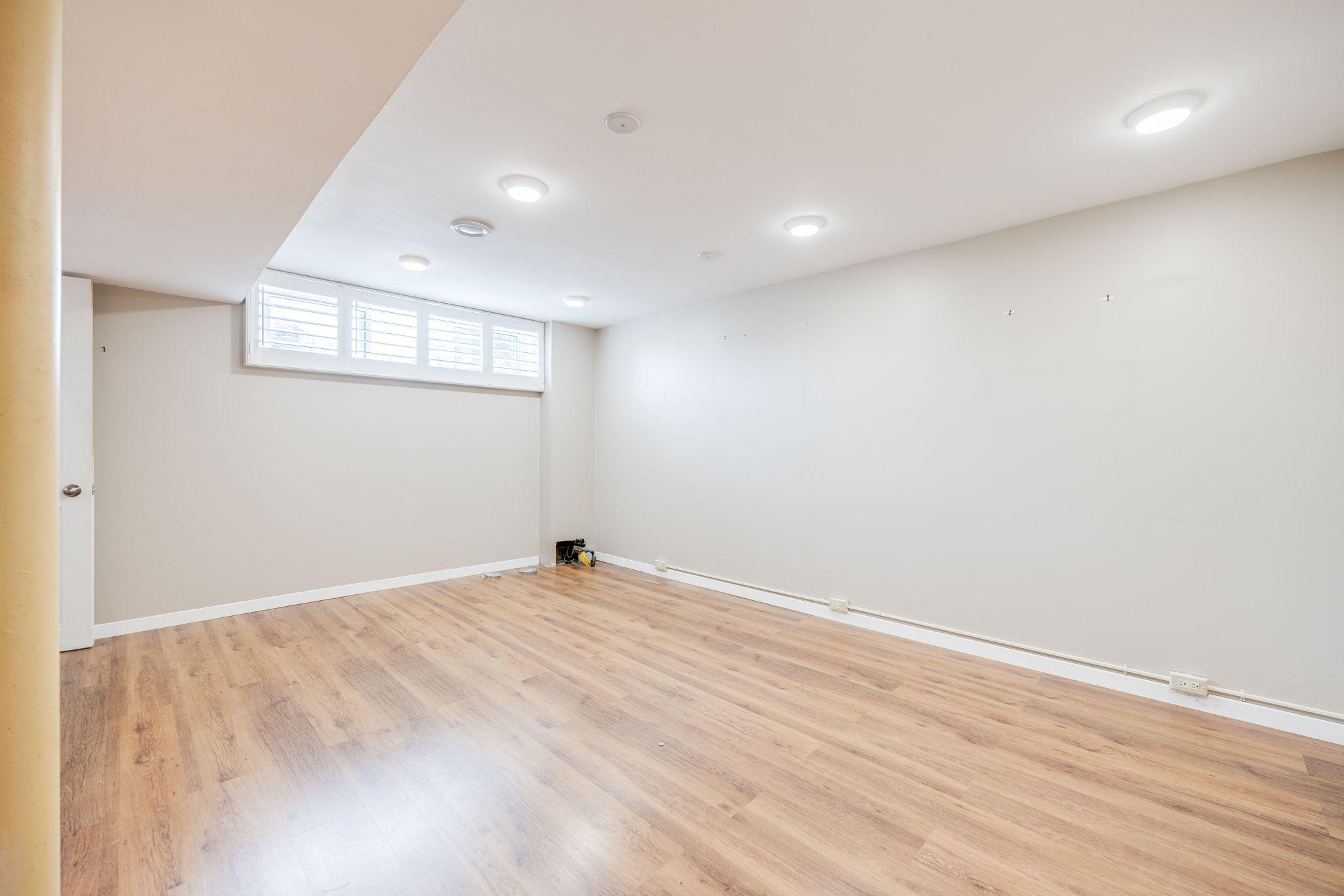Toronto property showcase — delivered property photograph 37
