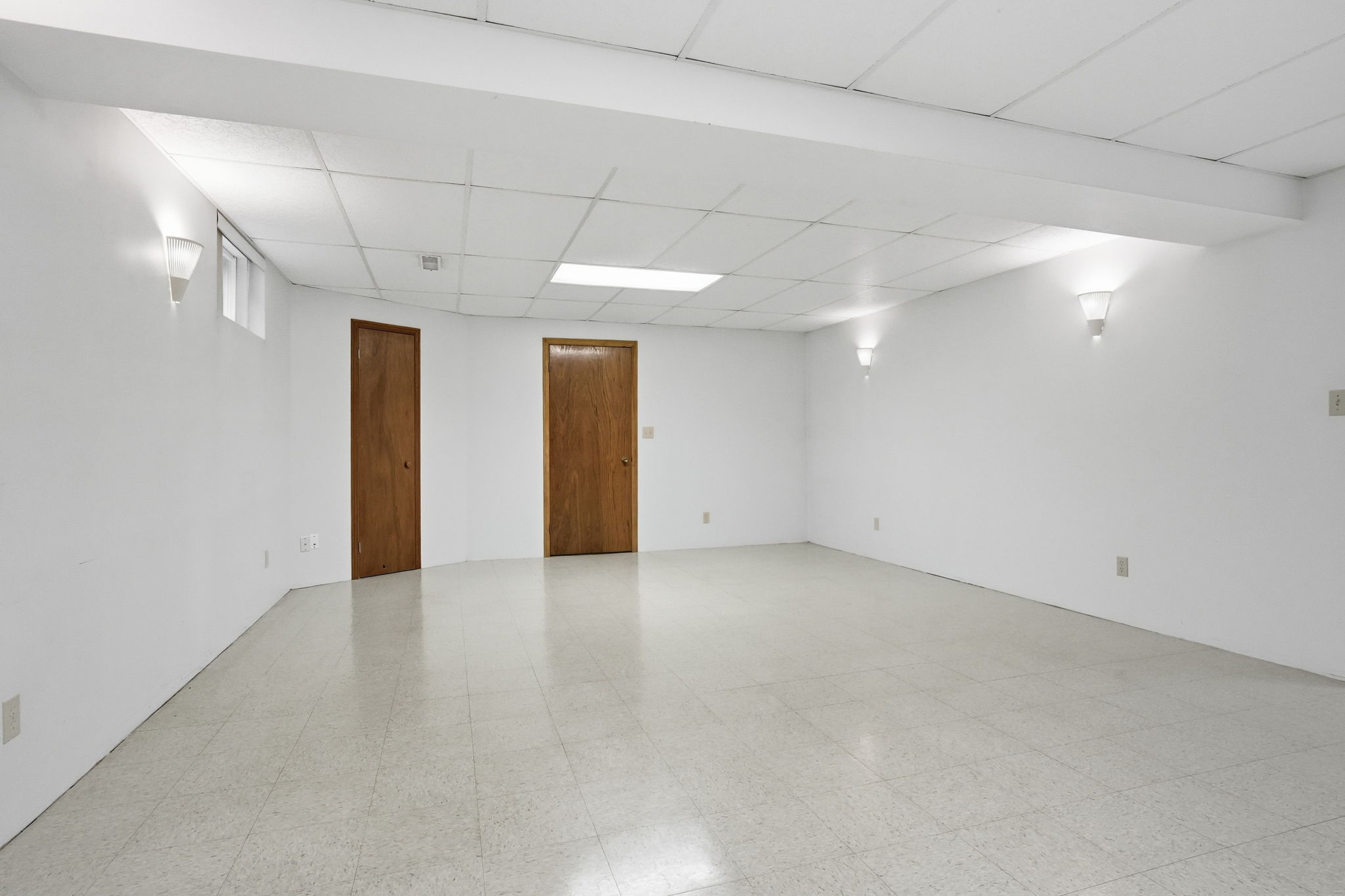  Photo 49