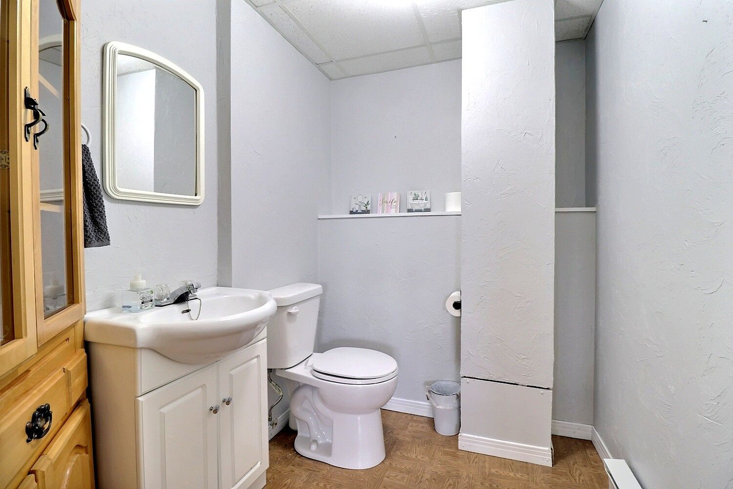  Photo 28