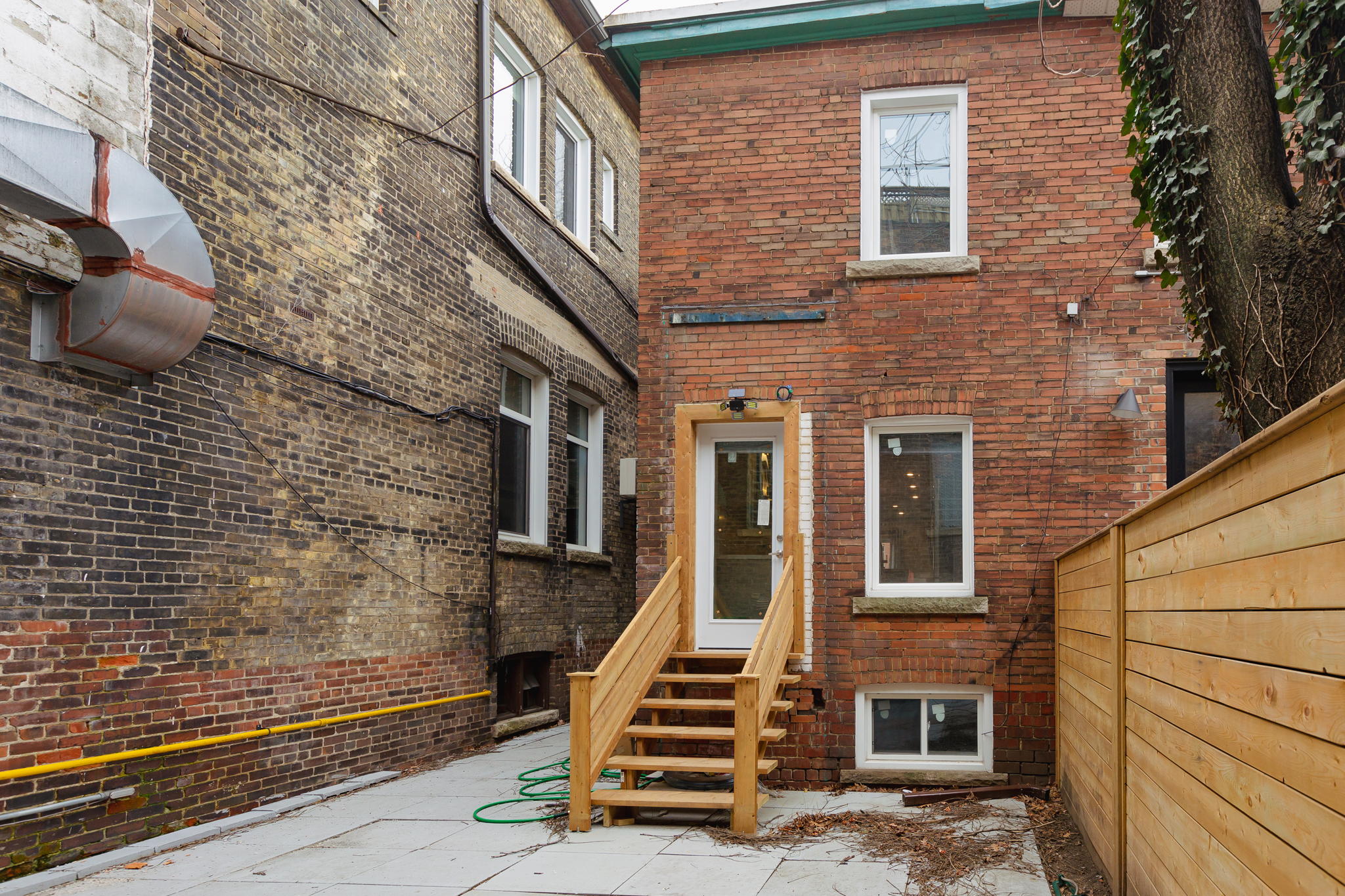 Toronto property showcase — delivered property photograph 43