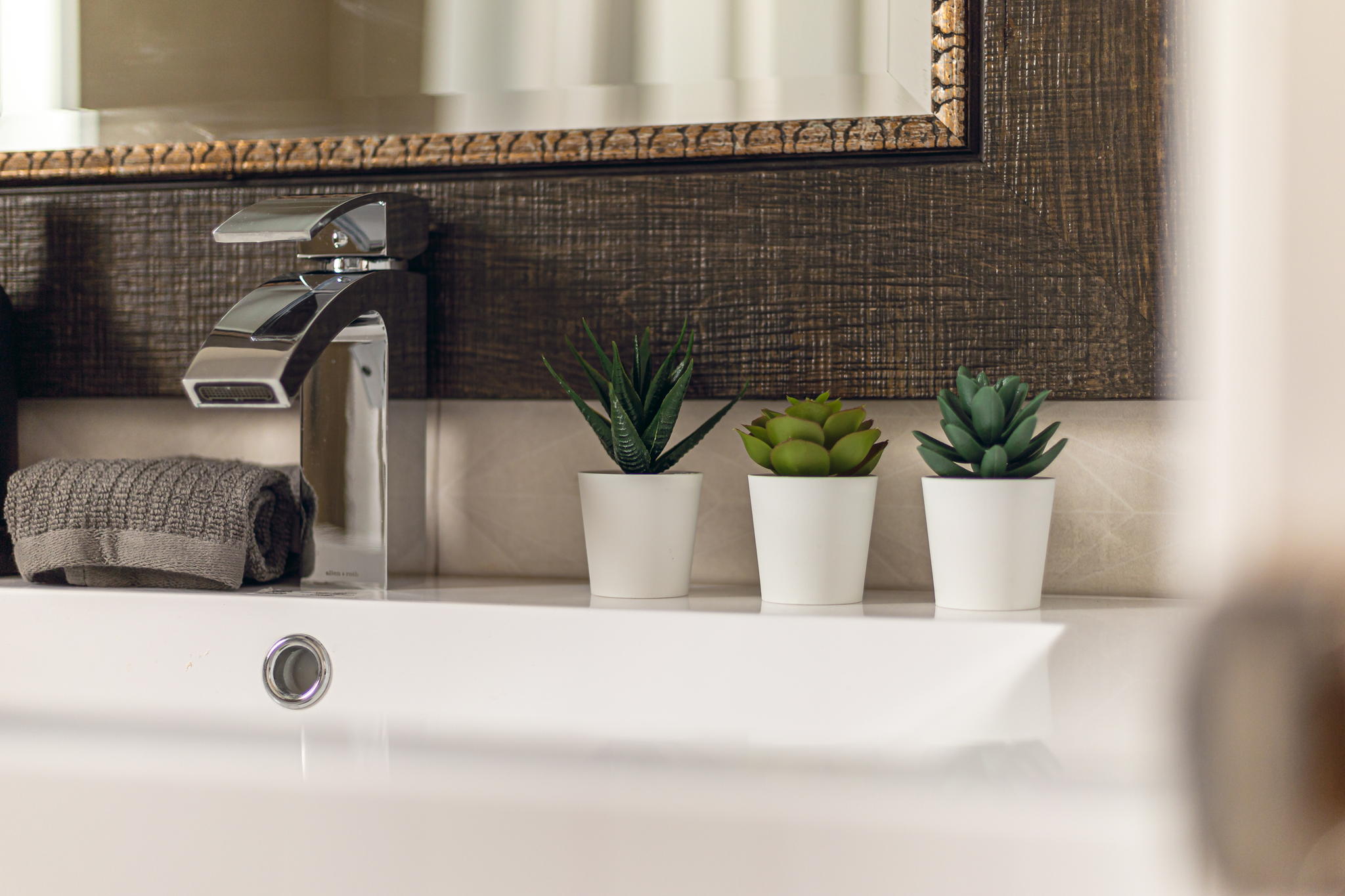 Toronto property showcase — delivered property photograph 34