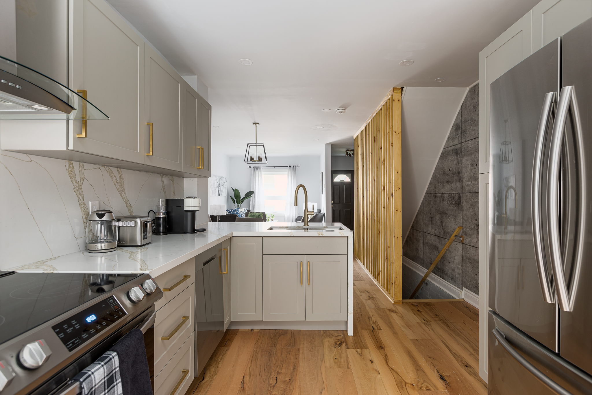 Toronto property showcase — delivered property photograph 17