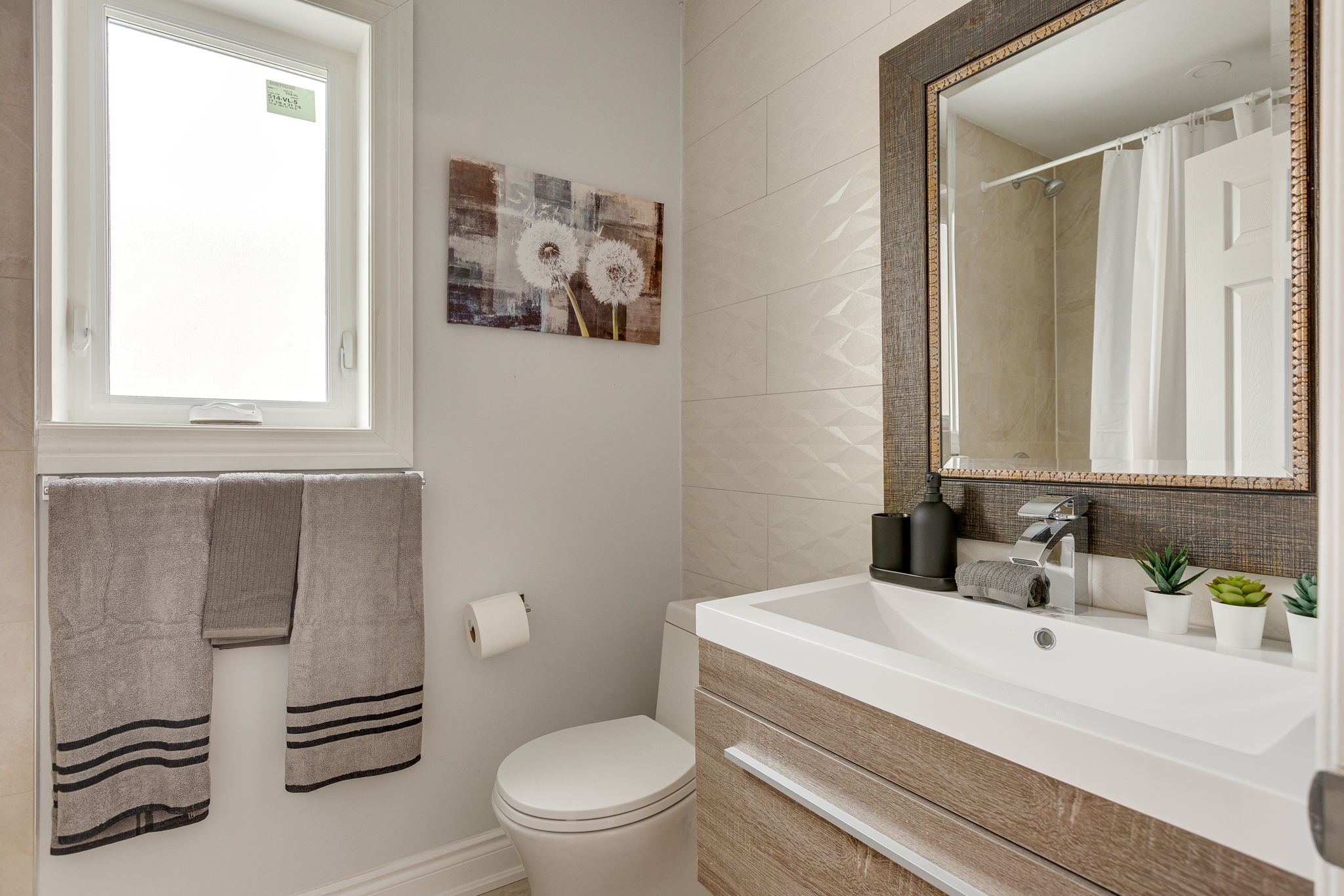 Toronto property showcase — delivered property photograph 33