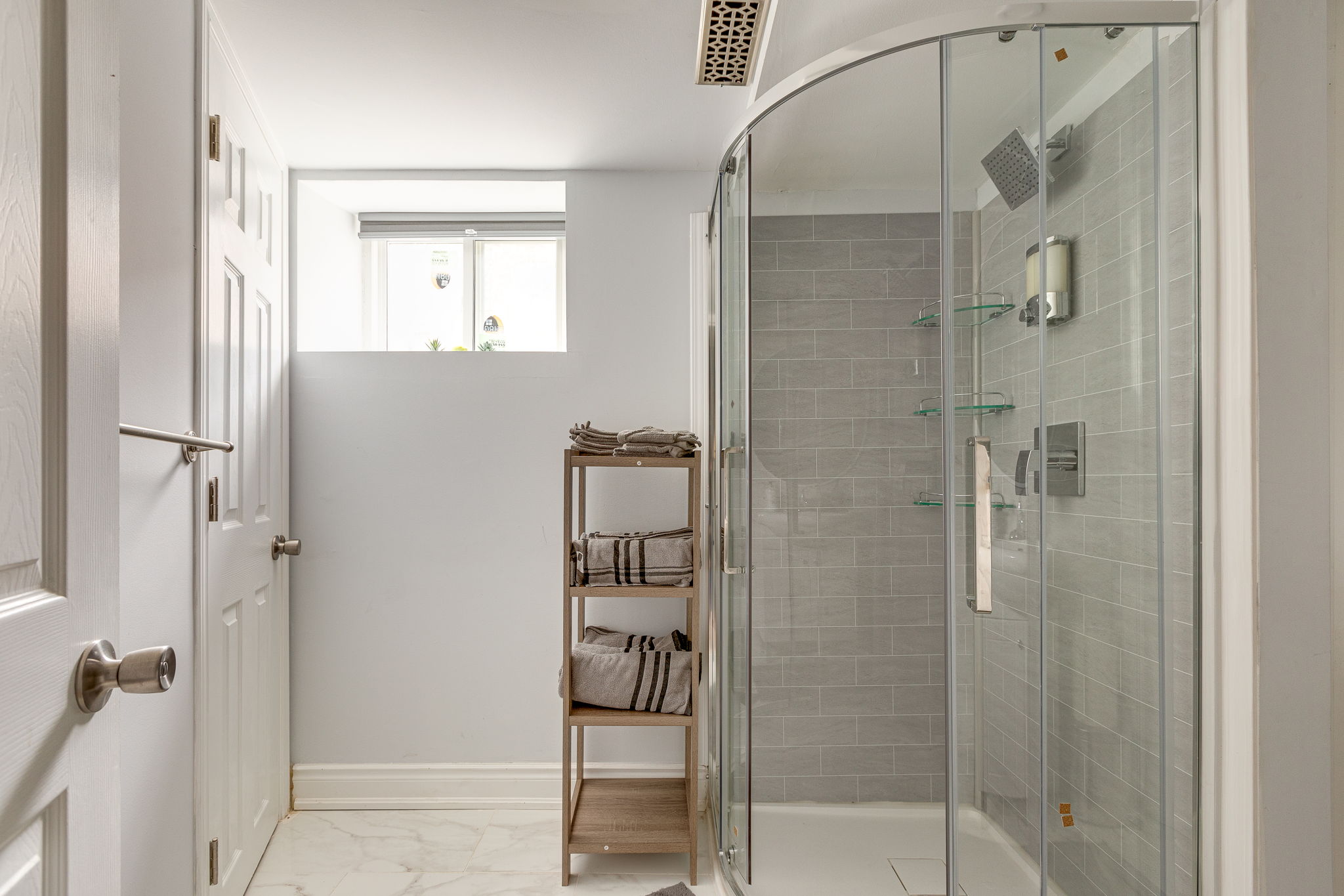 Toronto property showcase — delivered property photograph 40